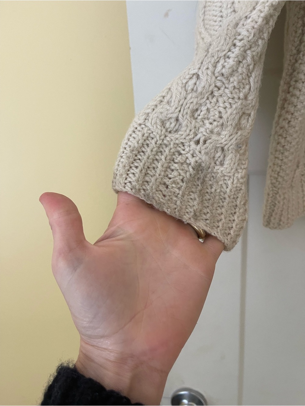 Classic Cable Knit Sweater - Cream - Picture 8 of 8